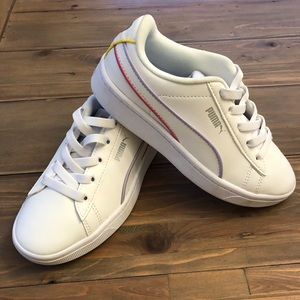 PUMA Size 2 Girls New Sneakers